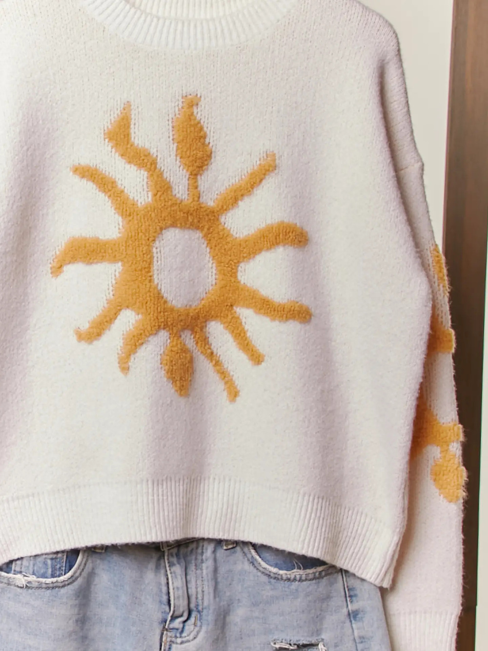 MT-40635 | Mello Bold Yellow Sun Patch Cozy Knit Sweater | Various Sizes S-L - Picture 4 of 4